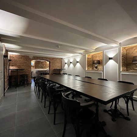 Hotel Markt 5 - Inmitten Der Luebbecker Altstadt, Kostenloser Parkplatz Direkt Am Hotel ลุบเบคเคอ ภายนอก รูปภาพ