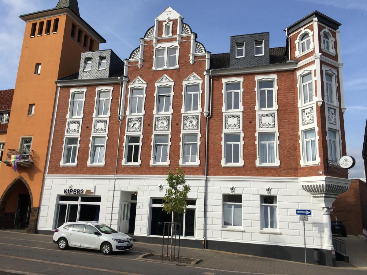 Hotel Markt 5 - Inmitten Der Luebbecker Altstadt, Kostenloser Parkplatz Direkt Am Hotel ลุบเบคเคอ ภายนอก รูปภาพ