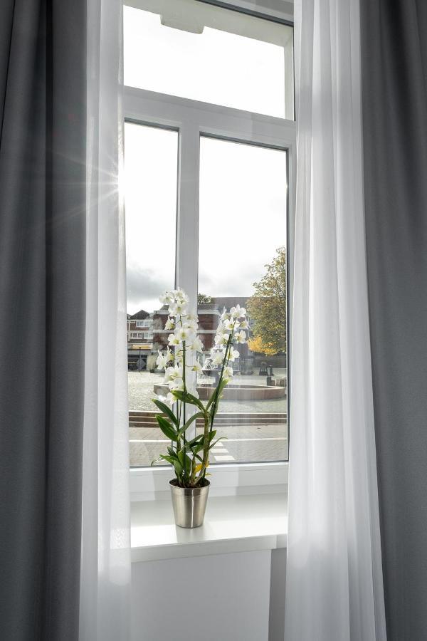 Hotel Markt 5 - Inmitten Der Luebbecker Altstadt, Kostenloser Parkplatz Direkt Am Hotel ลุบเบคเคอ ภายนอก รูปภาพ